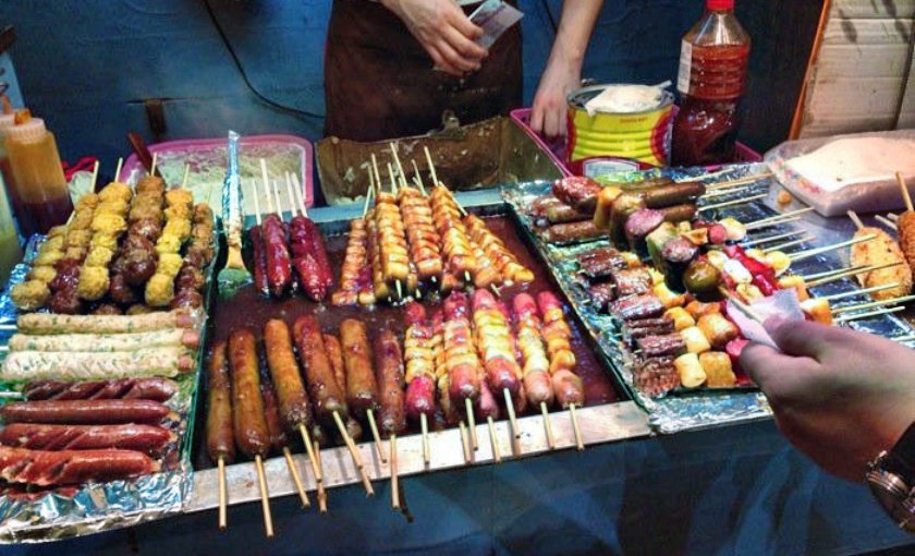 適合一個(gè)人擺攤的小吃，探索街頭美食的無(wú)限可能，街頭小吃，一人擺攤的絕佳美食選擇