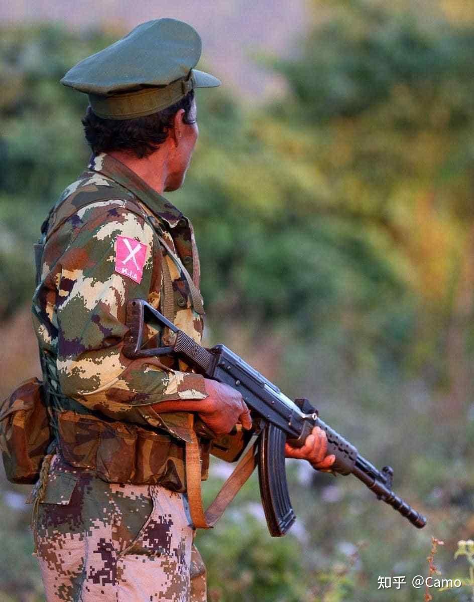 武警的制服，榮耀與責(zé)任，武警制服，榮耀與責(zé)任的象征