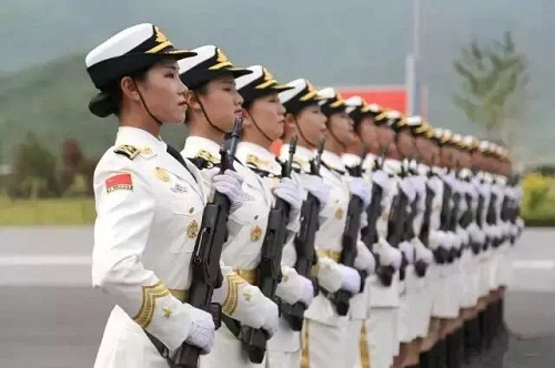 中國女兵視頻大全，英勇無畏，展現(xiàn)新時(shí)代風(fēng)采，中國女兵展現(xiàn)新時(shí)代風(fēng)采，英勇無畏的視頻大全