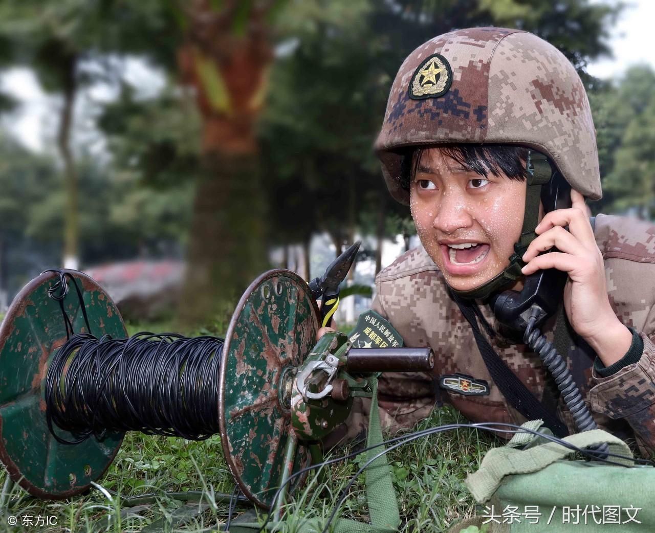 男兵和女兵在一起訓練，融合中的優(yōu)勢與挑戰(zhàn)，男兵女兵融合訓練，優(yōu)勢與挑戰(zhàn)探析