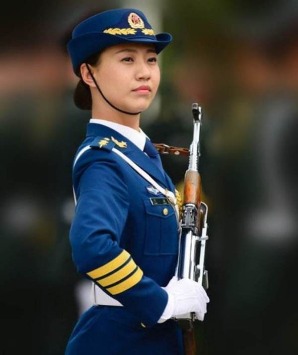 儀仗兵中的女性身高要求，探究與解析，儀仗兵女性身高要求，深度探究與解析