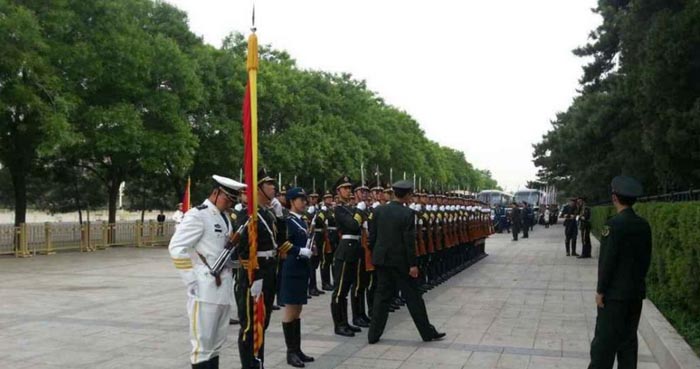 三軍儀仗隊(duì)海軍護(hù)旗手，榮耀與責(zé)任，三軍儀仗隊(duì)海軍護(hù)旗手的榮耀與責(zé)任