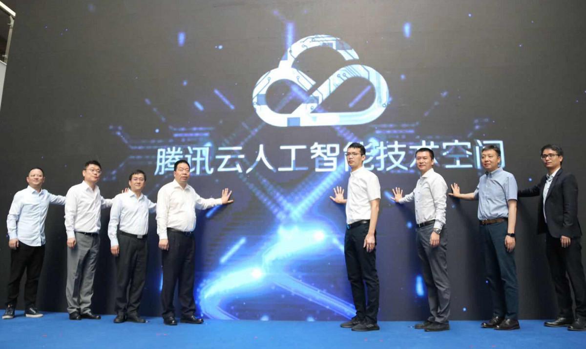 科技創(chuàng)新引領(lǐng)未來，新聞發(fā)布會與政策解讀，科技創(chuàng)新引領(lǐng)未來，新聞發(fā)布會與政策解讀概覽