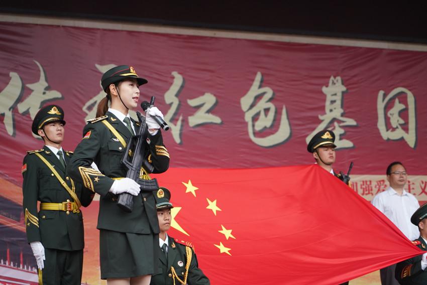 三軍女儀仗隊圖片，展現(xiàn)女性力量與榮耀的壯麗畫卷，三軍女儀仗隊壯麗圖片展示，女性力量與榮耀的輝煌瞬間