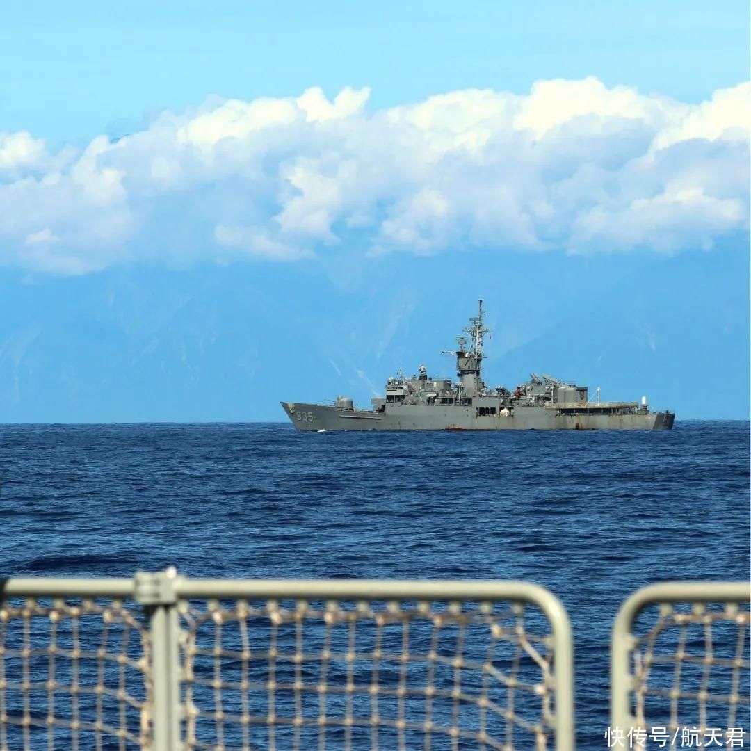 臺海巡署大艦徘徊海峽中線，區(qū)域安全的新視角與深層意義，臺海巡署大艦徘徊海峽中線，區(qū)域安全新視角與深層內(nèi)涵解讀