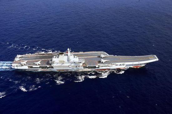 航空母艦的排水量是多少噸，航空母艦排水量揭秘，究竟多少噸？