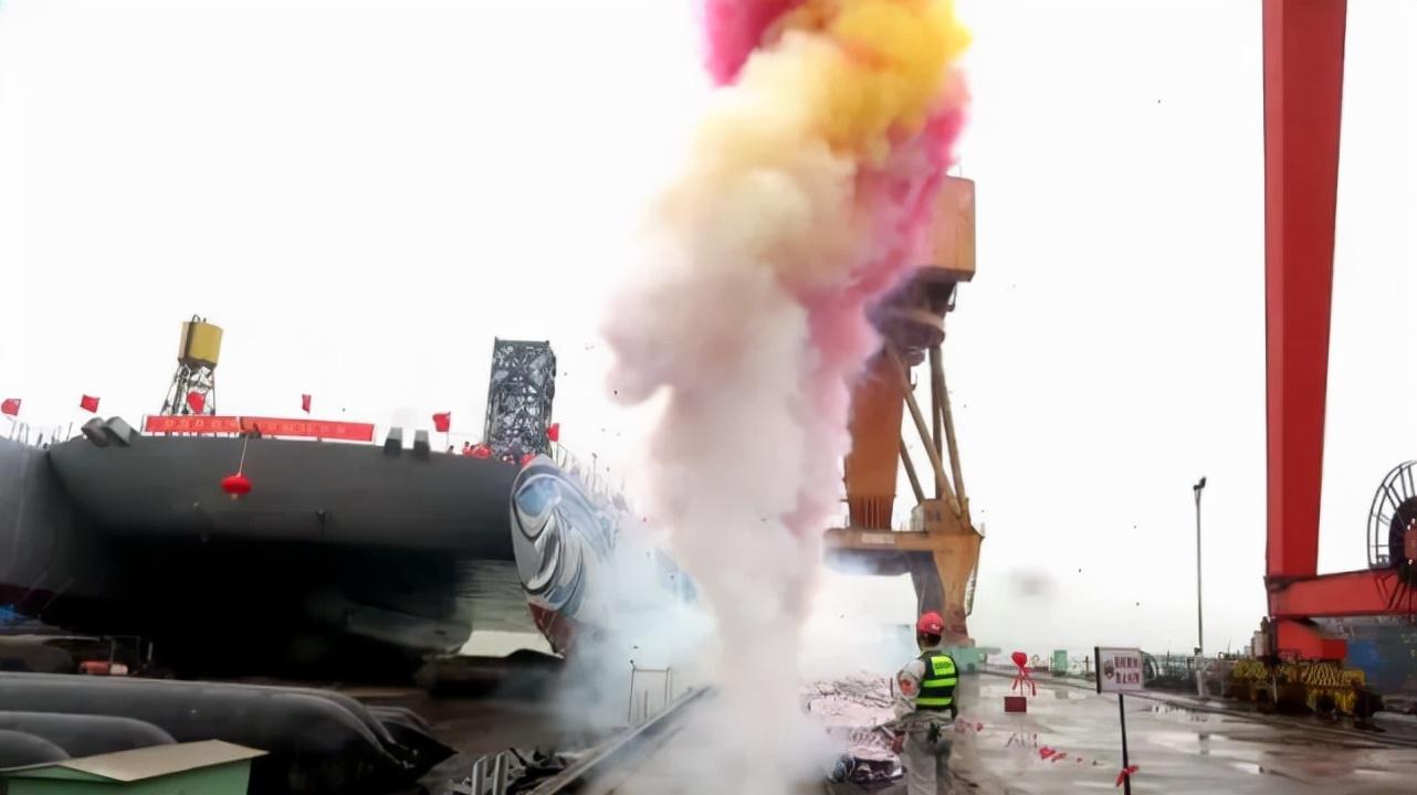 航空母艦與航天母艦，探索與挑戰(zhàn)的雙重維度，航空母艦與航天母艦，探索與挑戰(zhàn)的雙重維度揭秘