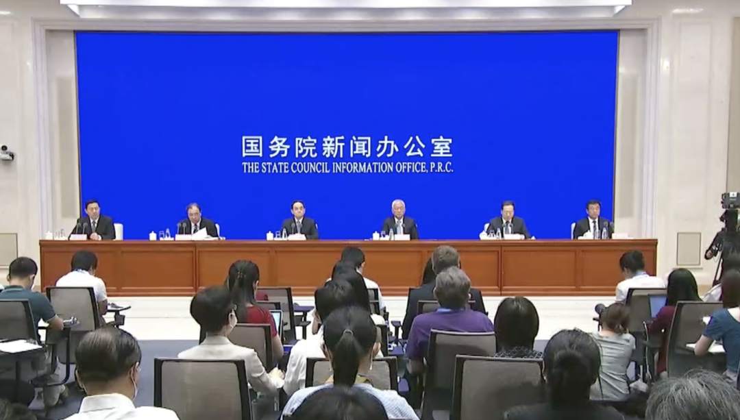 中央新聞發(fā)布會關于新冠病毒自限性疾病的真相探討，中央新聞發(fā)布會揭秘，新冠病毒自限性疾病真相探討