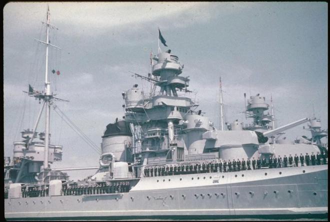 意大利海軍閱兵儀式，展示力量與榮耀，意大利海軍閱兵儀式，力量與榮耀的展現(xiàn)