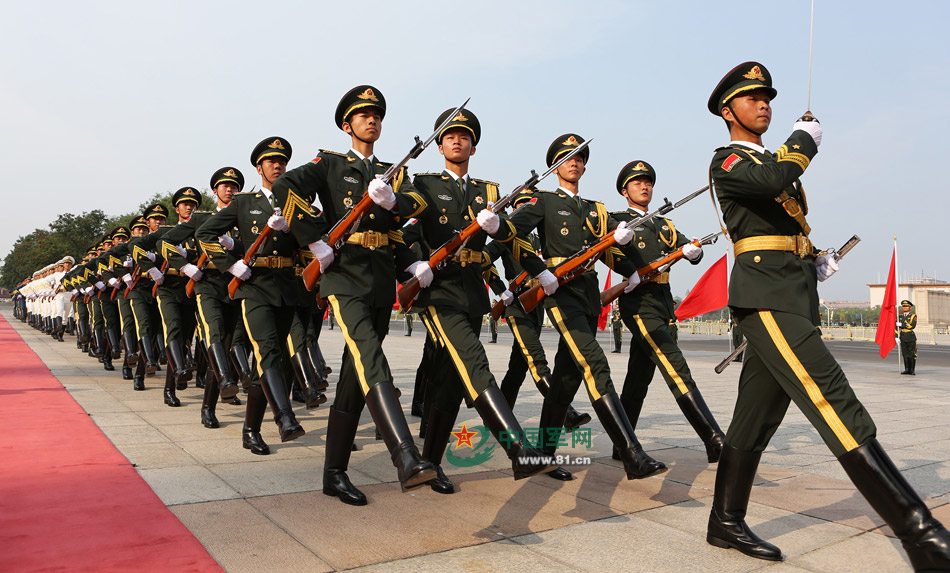三軍儀仗隊圖片大全集，榮耀與力量的展現(xiàn)，三軍儀仗隊圖片集，榮耀與力量的完美展現(xiàn)