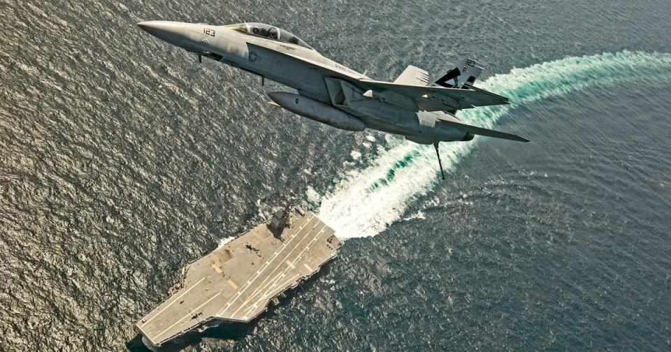 福特號航空母艦