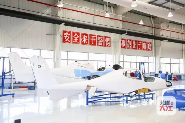 為什么說空三師滾出蕪湖——深度解析背后的原因，深度解析，空三師為何離開蕪湖？