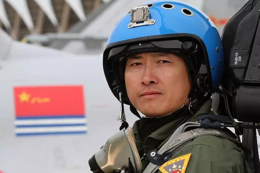 殲-15成功起降遼寧號(hào)，中國(guó)海軍航空兵力量的里程碑事件，殲-15成功起降遼寧號(hào)，中國(guó)海軍航空兵力量的重大里程碑事件
