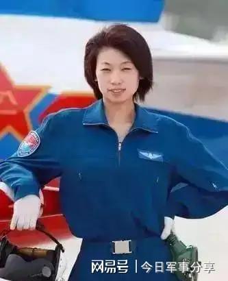 女飛行員張曉佳，翱翔天際的勇敢追夢人，女飛行員張曉佳，天際追夢的勇敢之翼