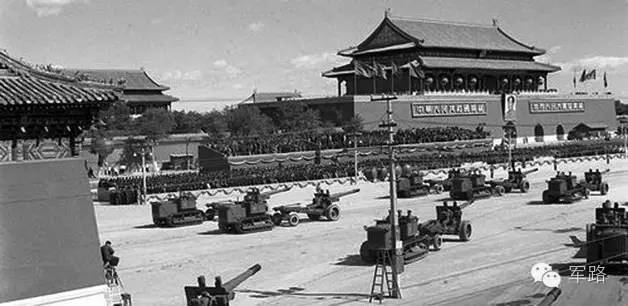 1953年首次閱兵方陣，歷史的榮耀與時(shí)代的見證，1953年首次閱兵方陣，歷史的榮耀時(shí)代見證