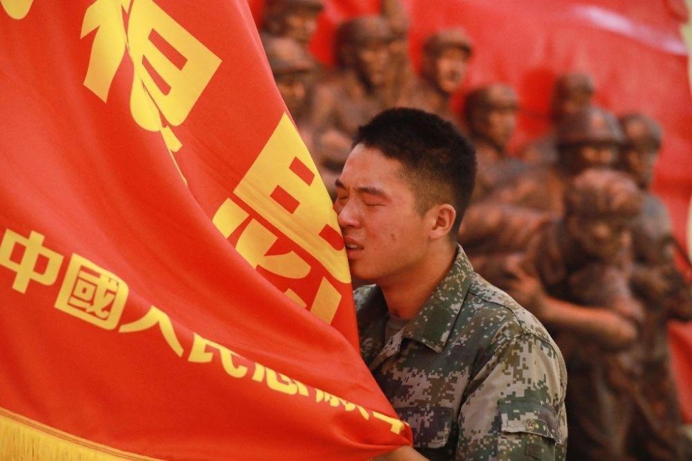 楊根思連隊(duì)電視劇，鐵血戰(zhàn)士的榮耀與傳承，楊根思連隊(duì)鐵血戰(zhàn)士，榮耀與傳承的電視劇故事